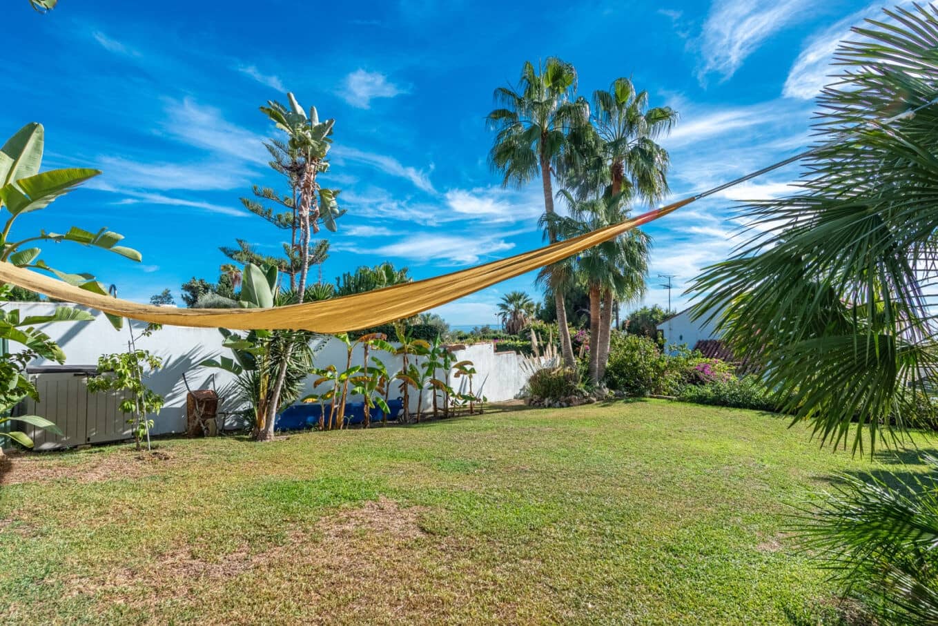 5 makuuhuone Huvila myytävänä paikassa Marbella mukana uima-altaan 
autotalli - 1 595 000 € (Ref: 9714736)