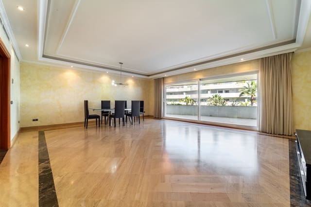 2 sypialnia Apartament na sprzedaż w Marbella z basenem - 1 175 000 € (Ref: 9719772)