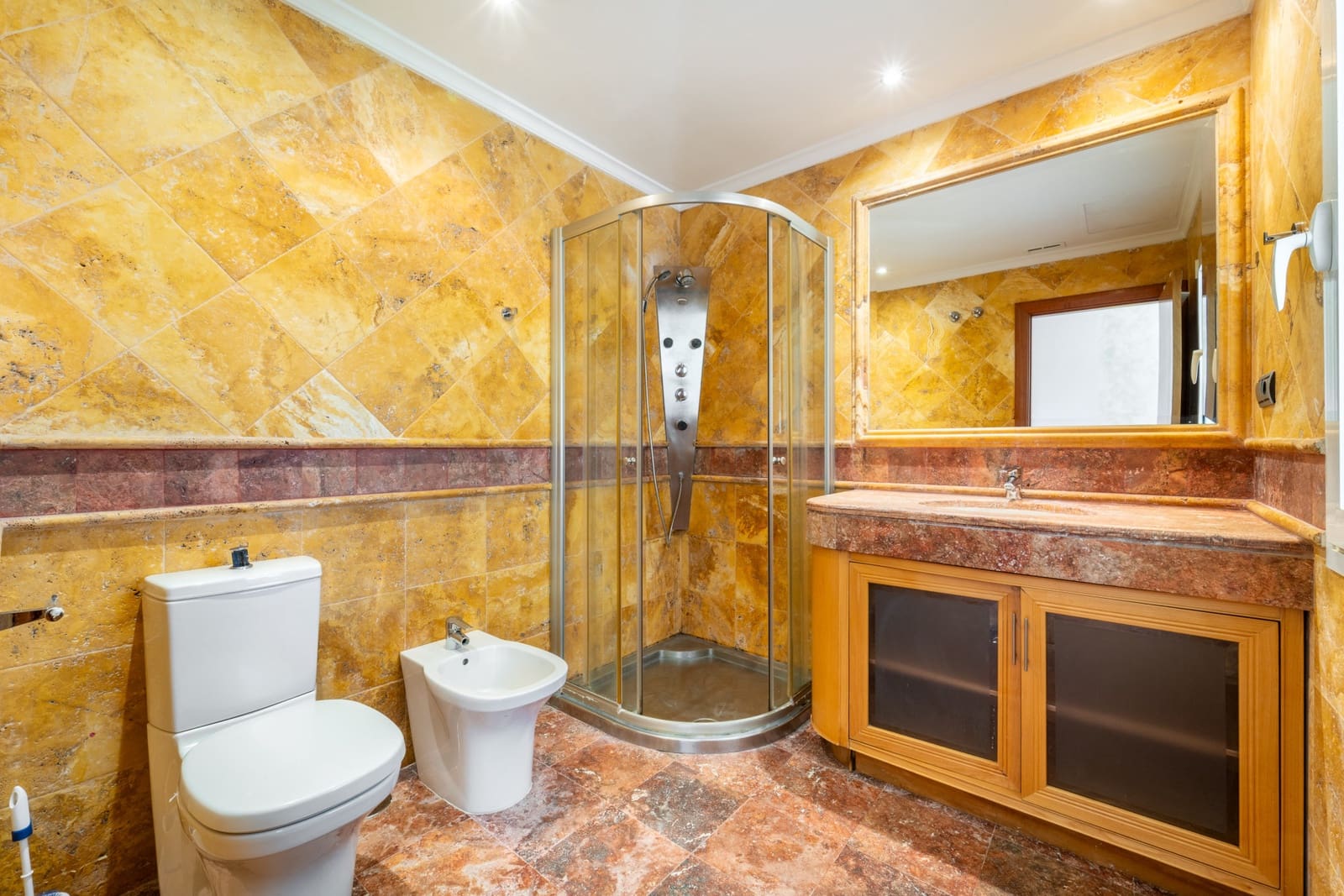 2 bedroom Apartment for sale in Marbella with pool garage - € 1,175,000 (Ref: 9719772)