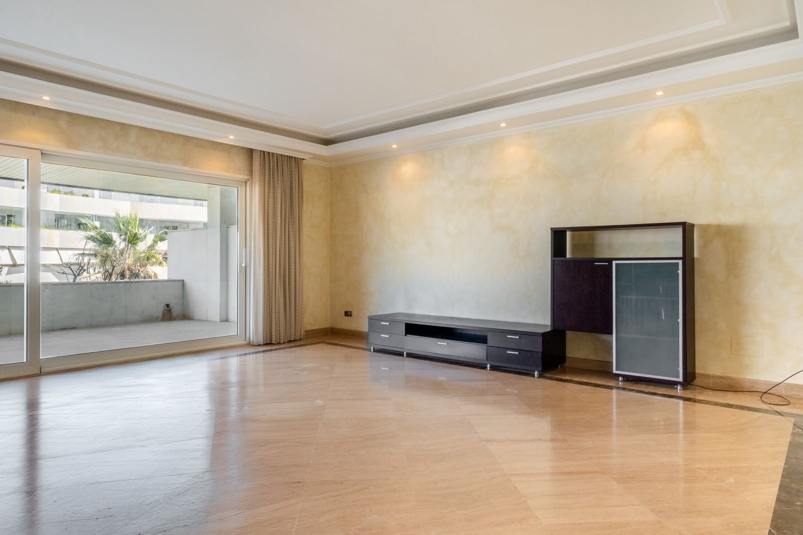 2 soverom Leilighet til salgs i Marbella med svømmebasseng - € 1 075 000 (Ref: 9719772)