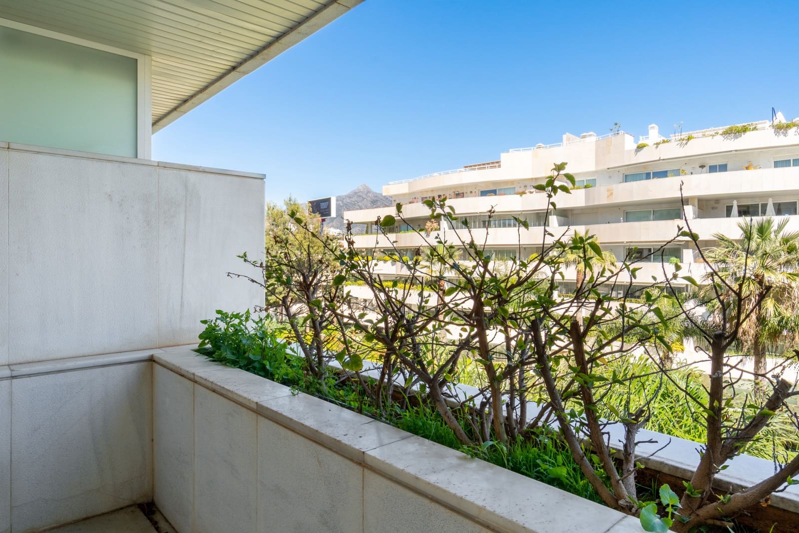 2 soverom Leilighet til salgs i Marbella med svømmebasseng - € 1 075 000 (Ref: 9719772)