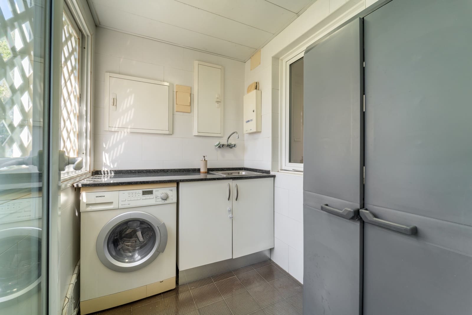 2 soverom Leilighet til salgs i Marbella med svømmebasseng - € 1 075 000 (Ref: 9719772)