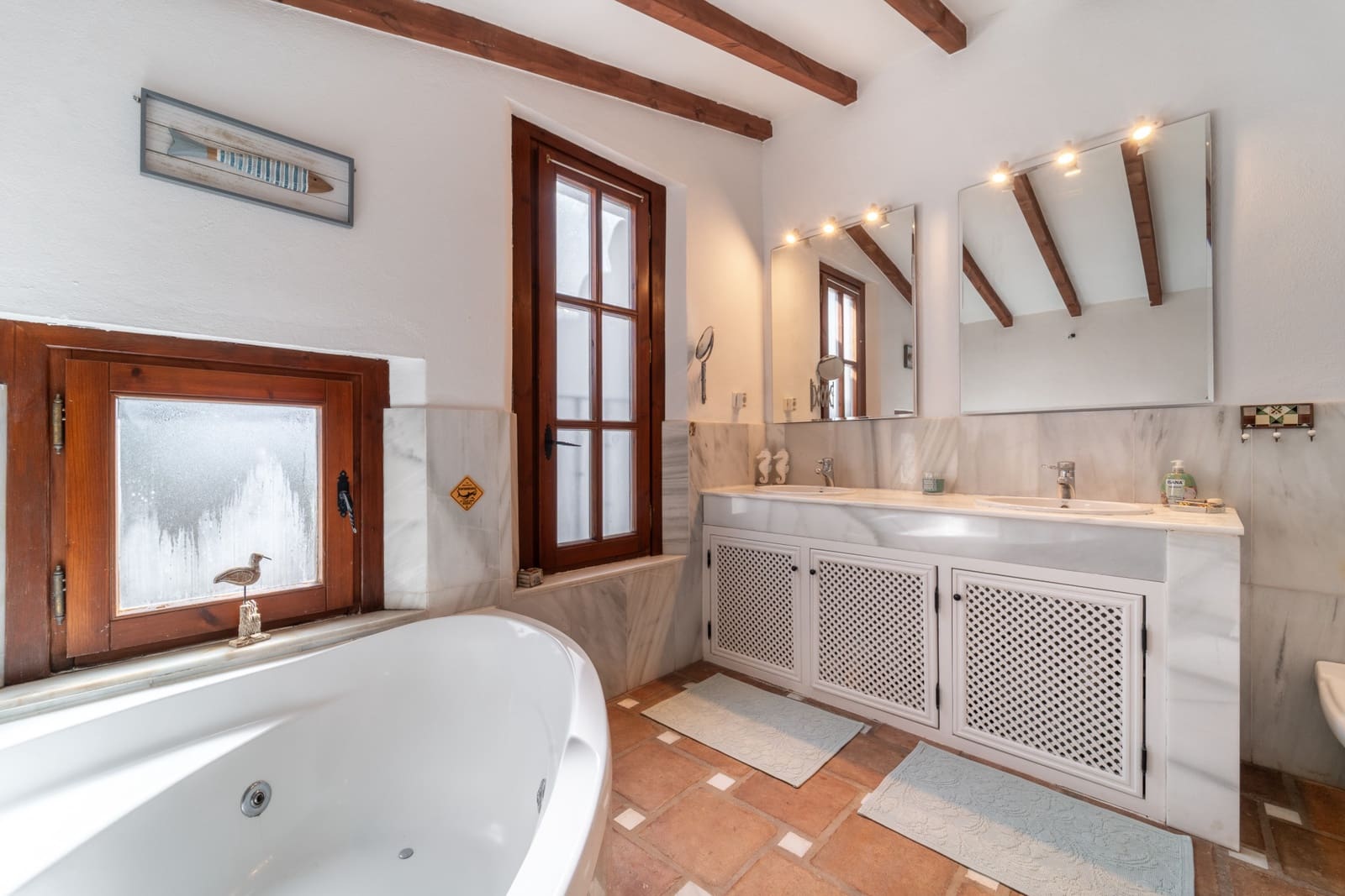 7 makuuhuone Huvila myytävänä paikassa Marbella mukana uima-altaan 
autotalli - 1 995 000 € (Ref: 9719773)