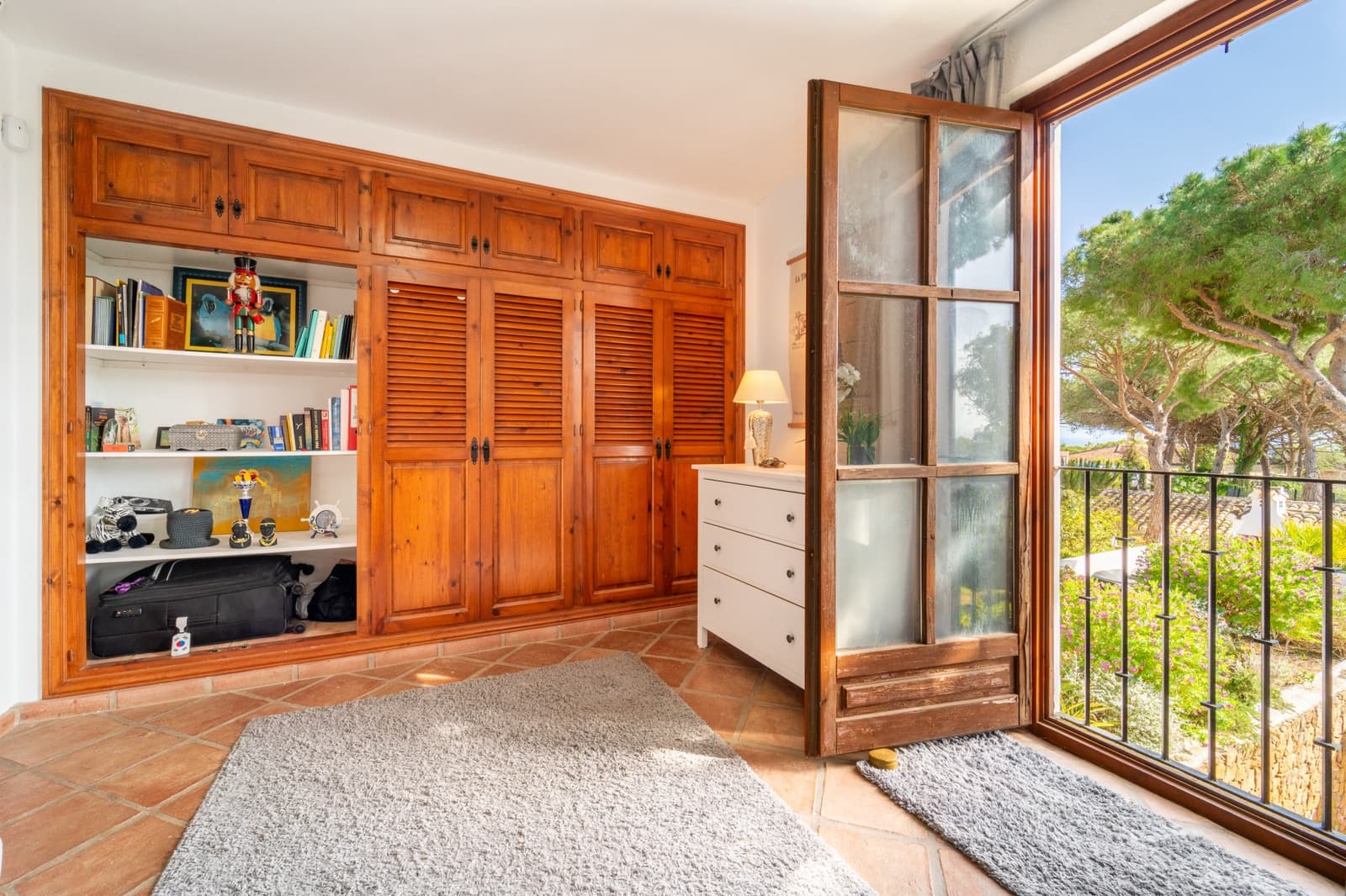 7 makuuhuone Huvila myytävänä paikassa Marbella mukana uima-altaan 
autotalli - 1 995 000 € (Ref: 9719773)