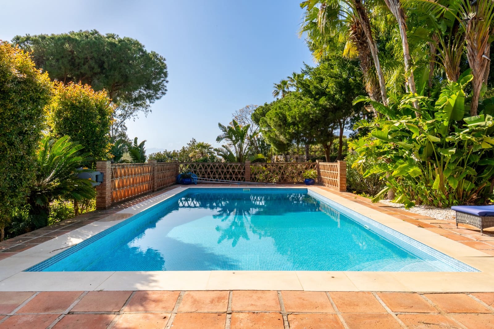 7 makuuhuone Huvila myytävänä paikassa Marbella mukana uima-altaan 
autotalli - 1 995 000 € (Ref: 9719773)