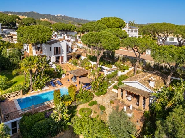 7 quarto Moradia para venda em Marbella com piscina garagem - 1 995 000 € (Ref: 9719773)