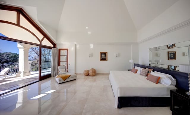 Chalet de 5 habitaciones en Marbella en venta con piscina garaje - 8.500.000 € (Ref: 9719774)