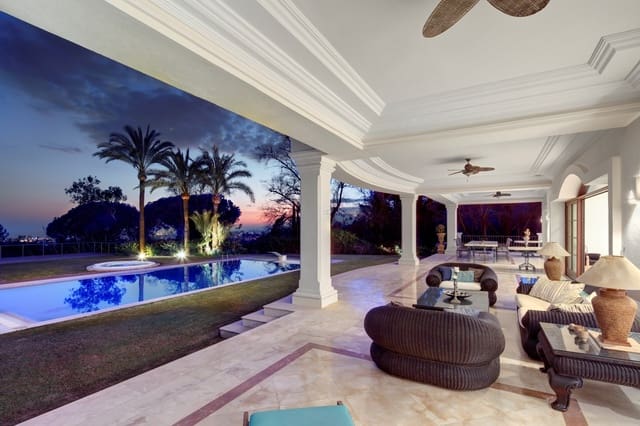 5 sypialnia Willa na sprzedaż w Marbella z basenem garażem - 8 500 000 € (Ref: 9719774)