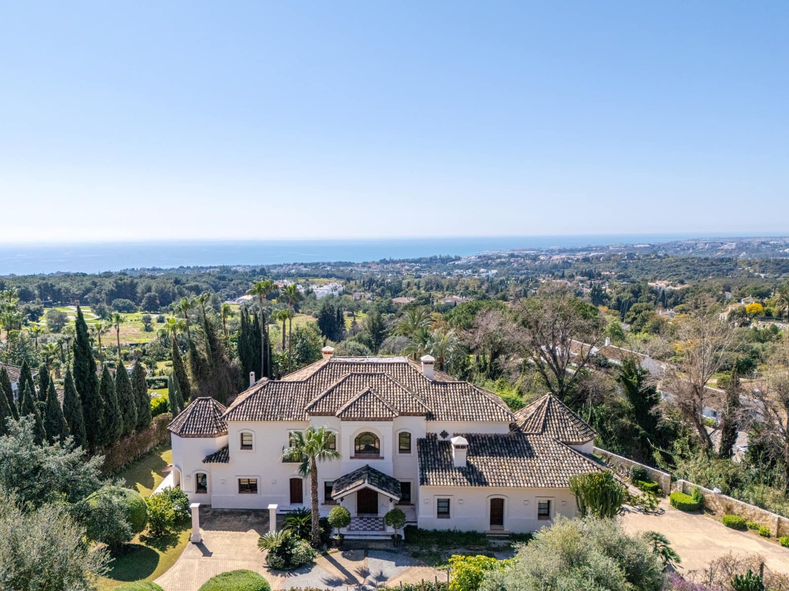 5 bedroom Villa for sale in Marbella with pool garage - € 8,500,000 (Ref: 9719774)