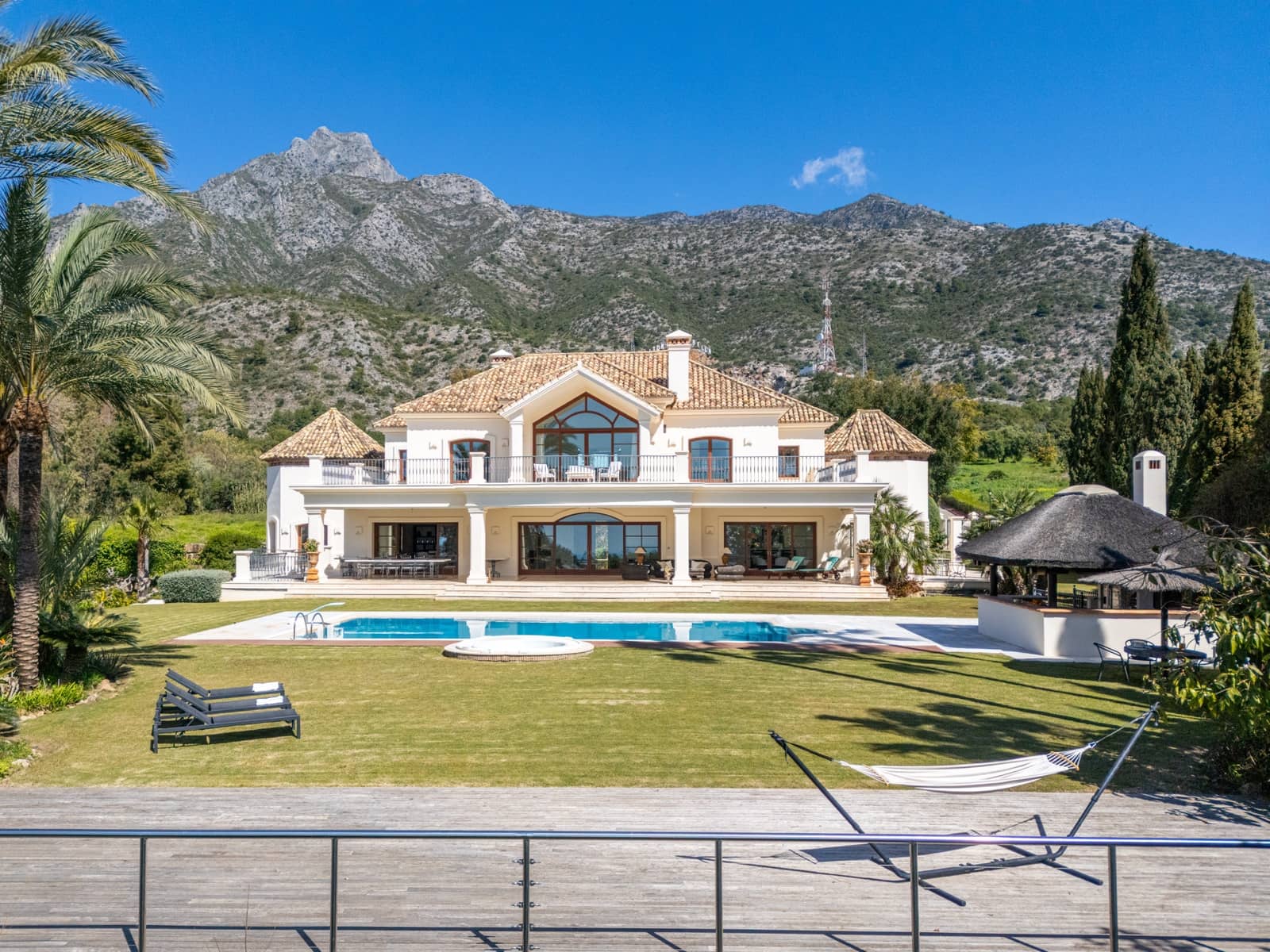 5 slaapkamer Villa te koop in Marbella met zwembad garage - € 7.950.000 (Ref: 9719774)