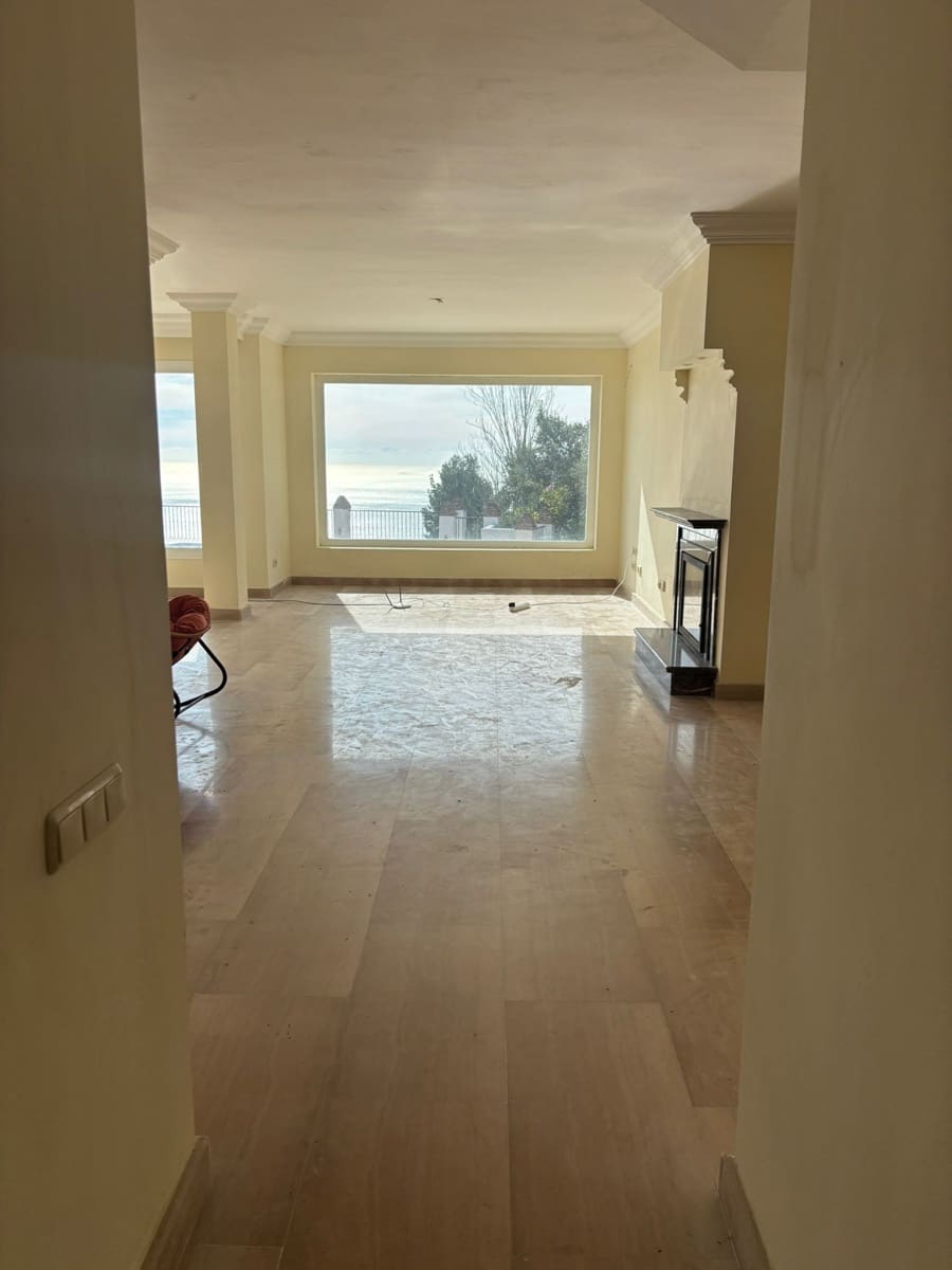 8 bedroom Villa for sale in Ojen with pool - € 1,350,000 (Ref: 9721488)