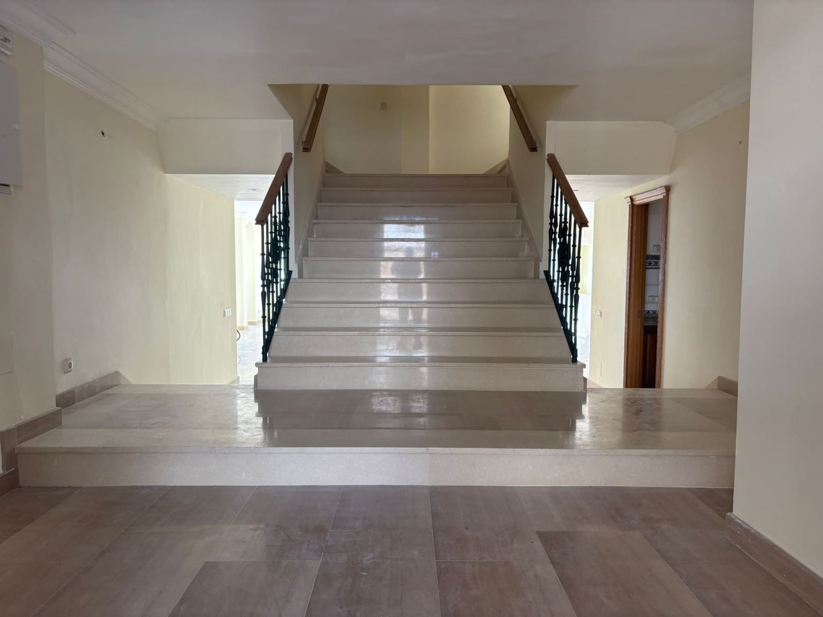 8 bedroom Villa for sale in Ojen with pool - € 1,350,000 (Ref: 9721488)