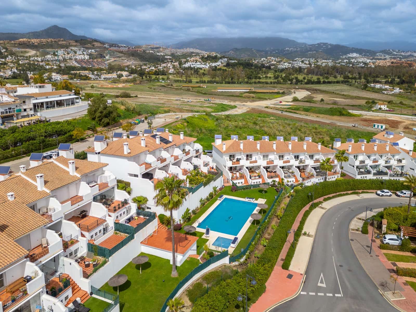 3 camera da letto Casa in vendita in El Paraiso con piscina garage - 595.000 € (Rif: 9721491)