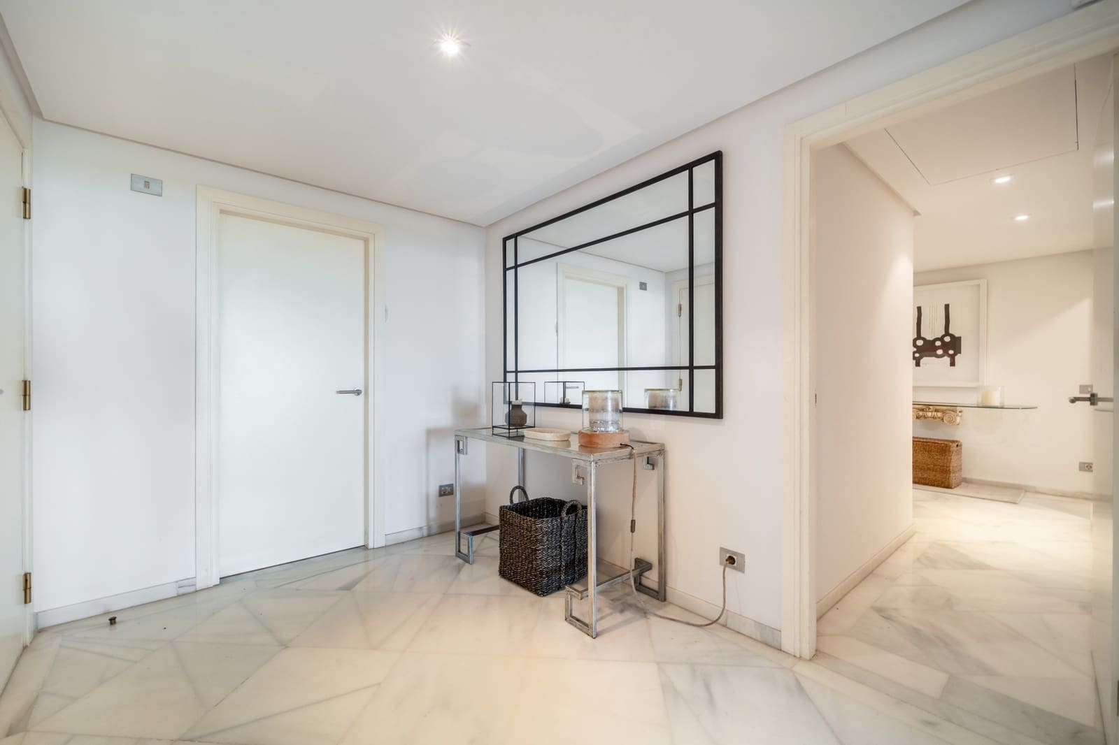 3 Zimmer Apartment zu verkaufen in Marbella mit Pool Garage - 4.250.000 € (Ref: 9721492)