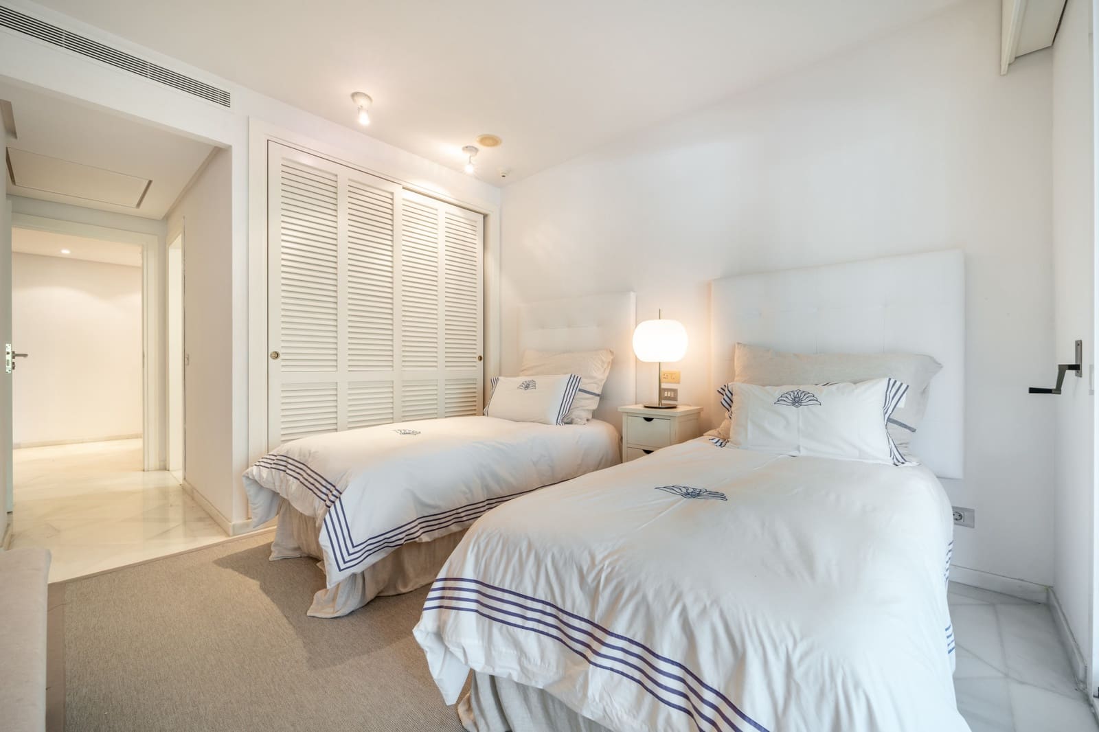 3 Zimmer Apartment zu verkaufen in Marbella mit Pool Garage - 4.250.000 € (Ref: 9721492)