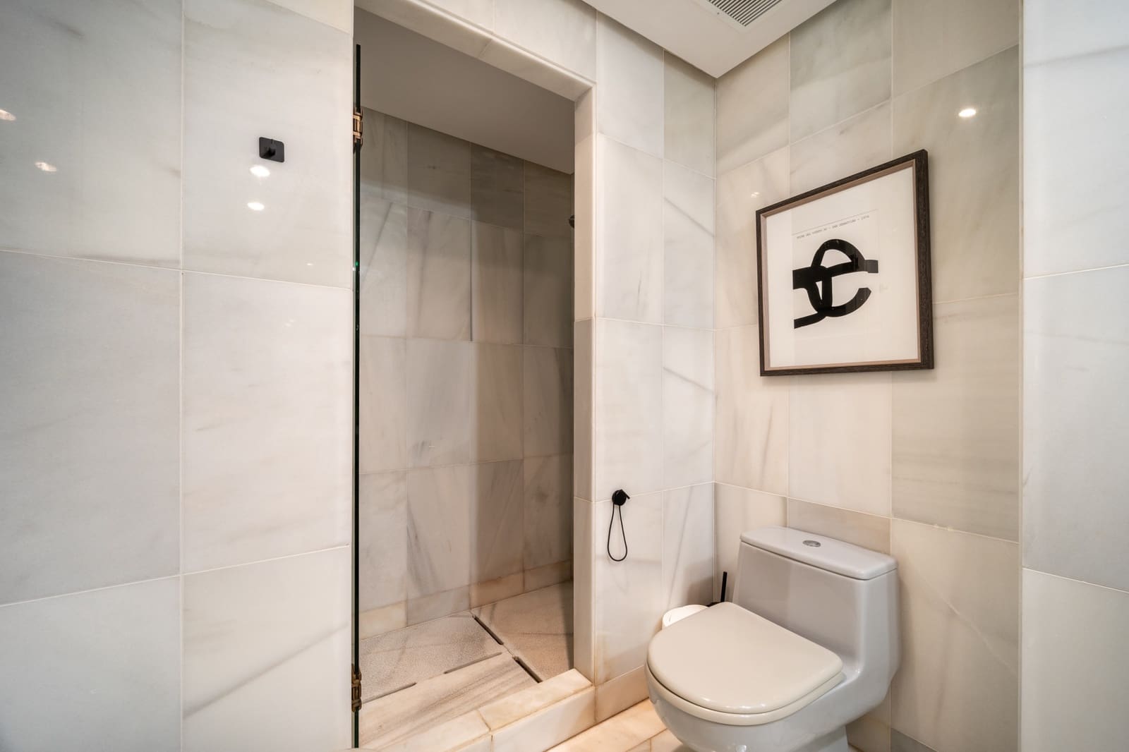 3 bedroom Apartment for sale in Marbella with pool garage - € 4,250,000 (Ref: 9721492)
