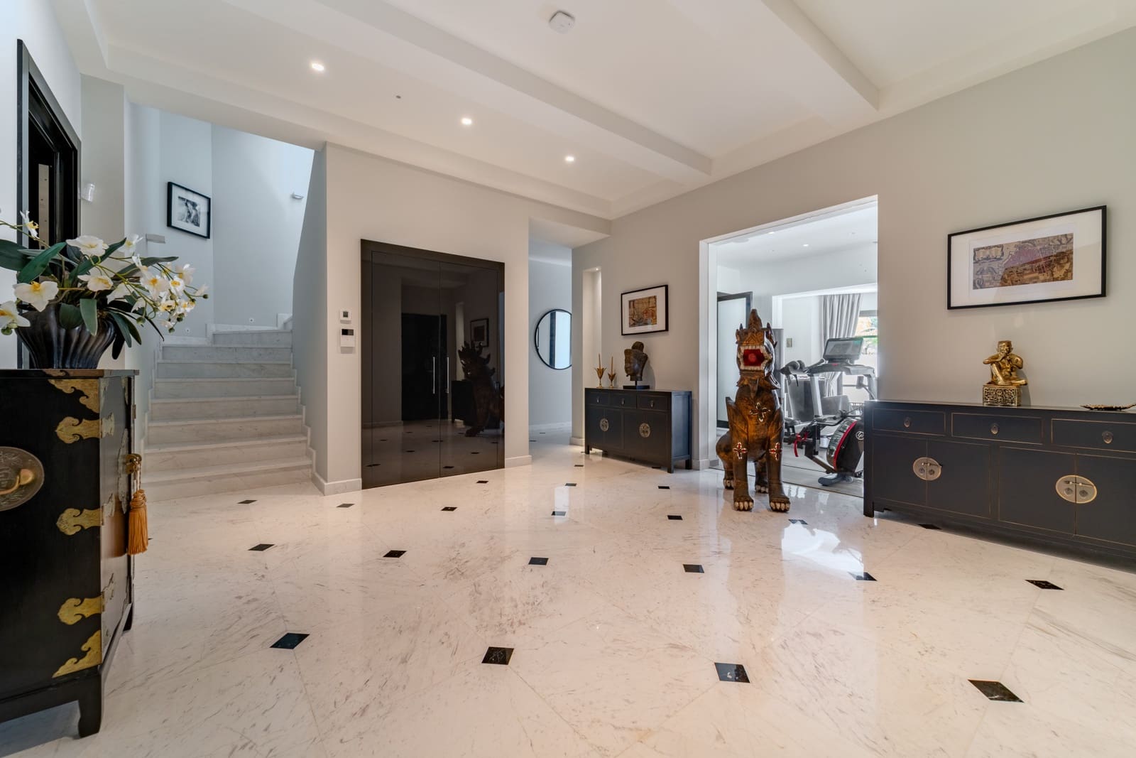 5 bedroom Villa for rent in Benahavis with pool garage - € 22,000 (Ref: 9731214)