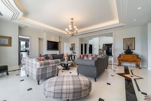 Villa/Maison de 5 chambres à louer à Benahavís avec piscine garage - 22 000 € (Ref: 9731214)