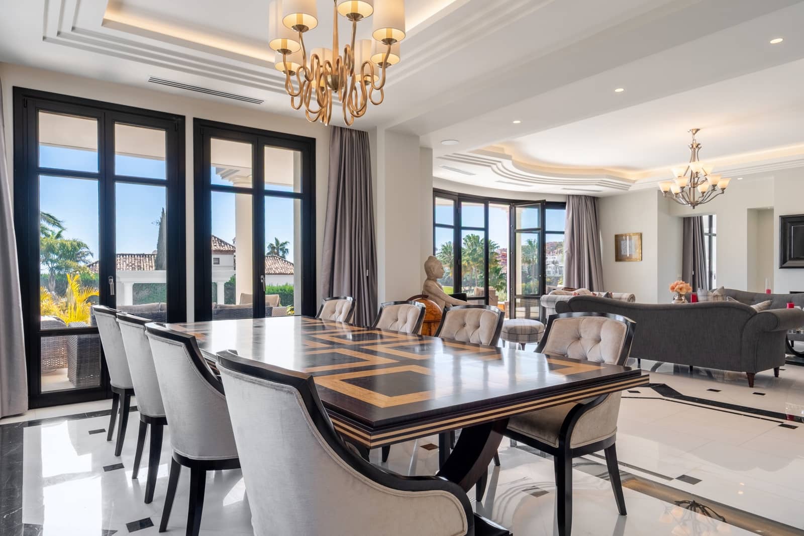 5 bedroom Villa for rent in Benahavis with pool garage - € 22,000 (Ref: 9731214)