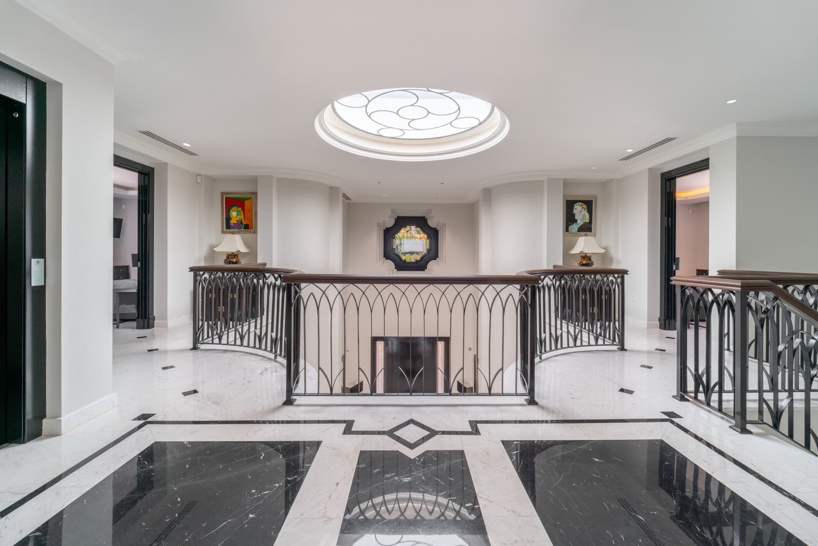 5 bedroom Villa for rent in Benahavis with pool garage - € 22,000 (Ref: 9731214)