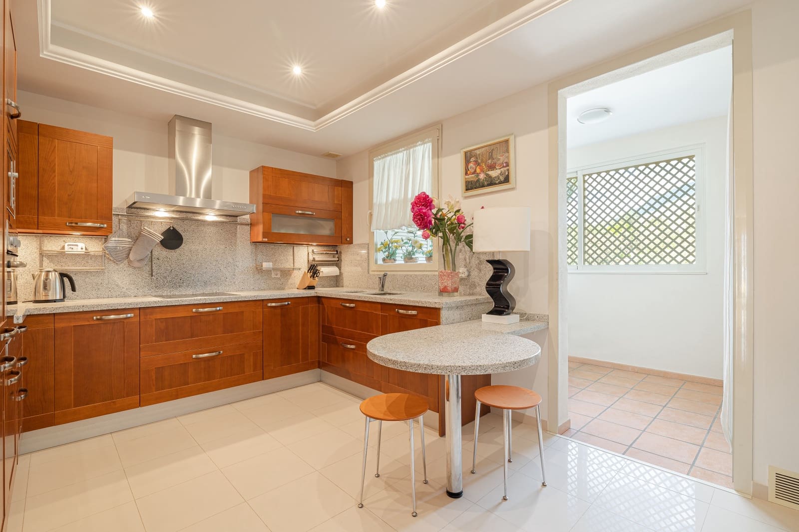 2 bedroom Apartment for sale in Marbella with pool garage - € 2,680,000 (Ref: 9731897)