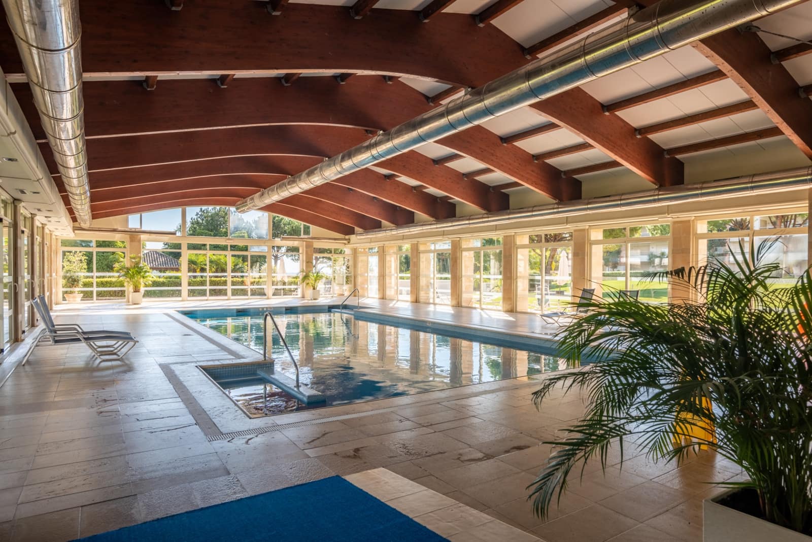 2 bedroom Apartment for sale in Marbella with pool garage - € 2,680,000 (Ref: 9731897)