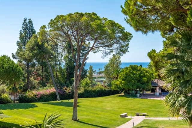 2 makuuhuone Huoneisto myytävänä paikassa Marbella mukana uima-altaan 
autotalli - 2 680 000 € (Ref: 9731897)