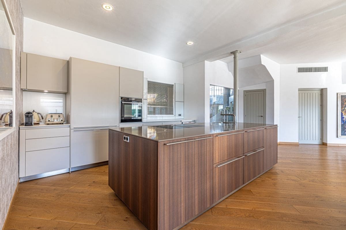 4 camera da letto Villa in vendita in Marbella con piscina garage - 2.495.000 € (Rif: 9731898)