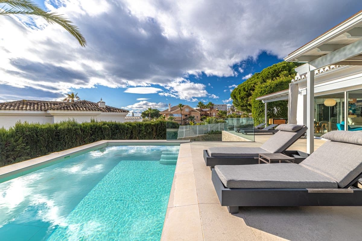 4 camera da letto Villa in vendita in Marbella con piscina garage - 2.495.000 € (Rif: 9731898)