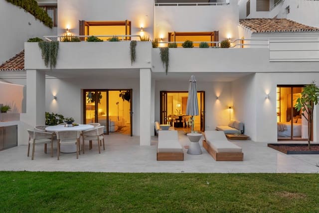 4 bedroom Apartment for sale in Marbella with pool - € 2,250,000 (Ref: 9731899)