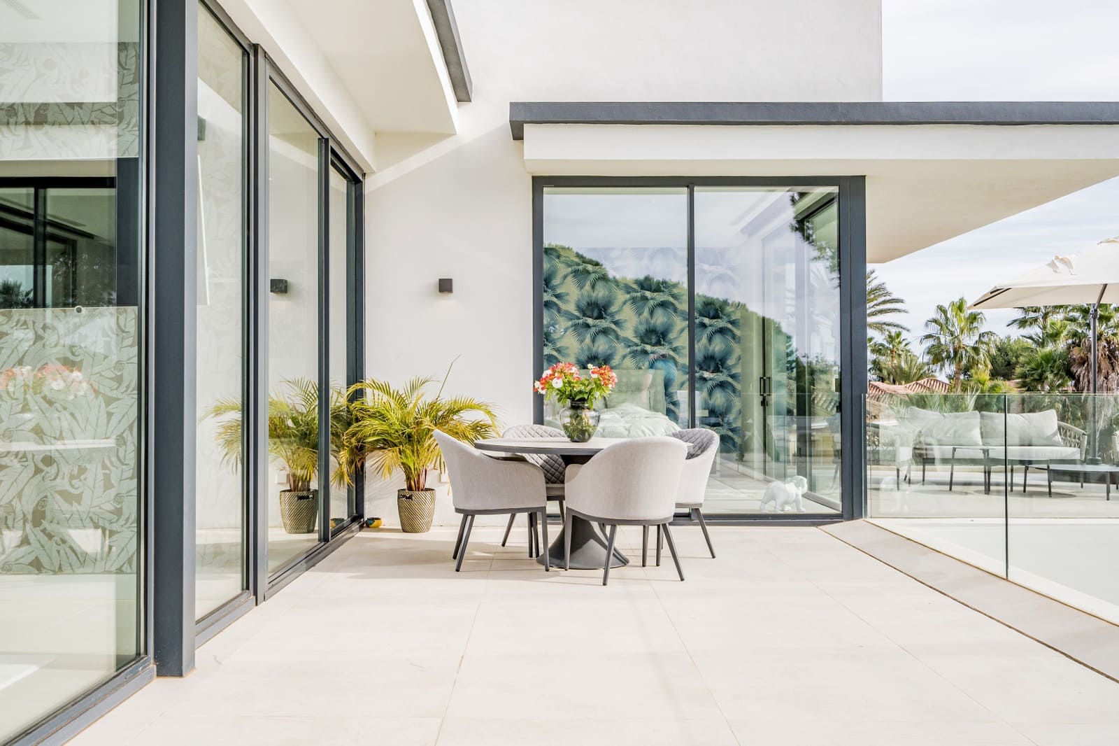 6 sypialnia Willa na sprzedaż w Marbella z basenem garażem - 6 250 000 € (Ref: 9735389)