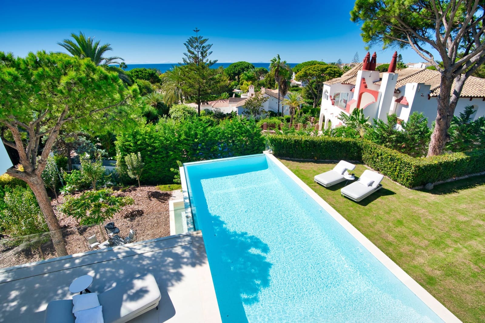 6 sypialnia Willa na sprzedaż w Marbella z basenem garażem - 6 250 000 € (Ref: 9735389)