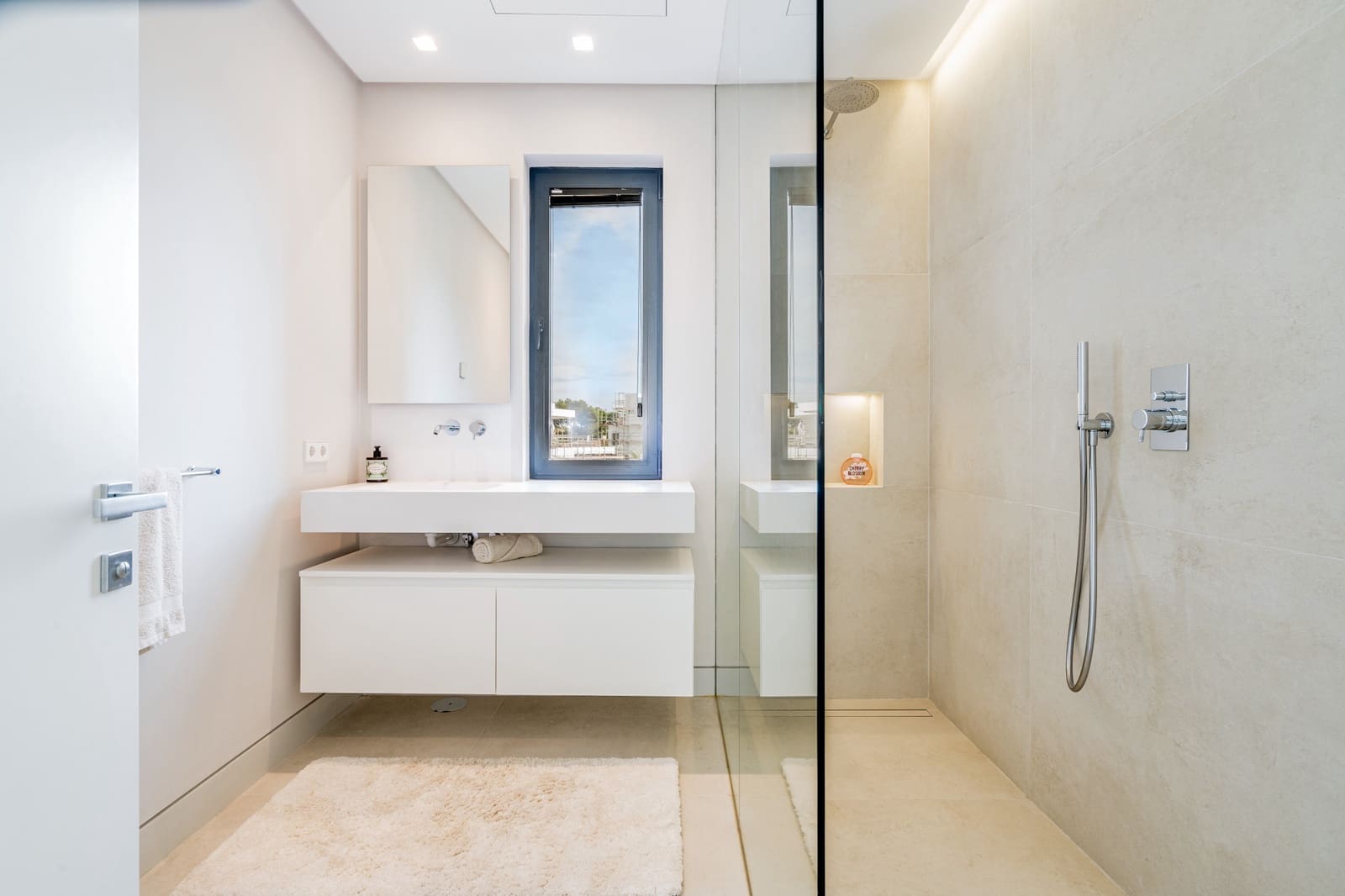 6 sypialnia Willa na sprzedaż w Marbella z basenem garażem - 6 250 000 € (Ref: 9735389)