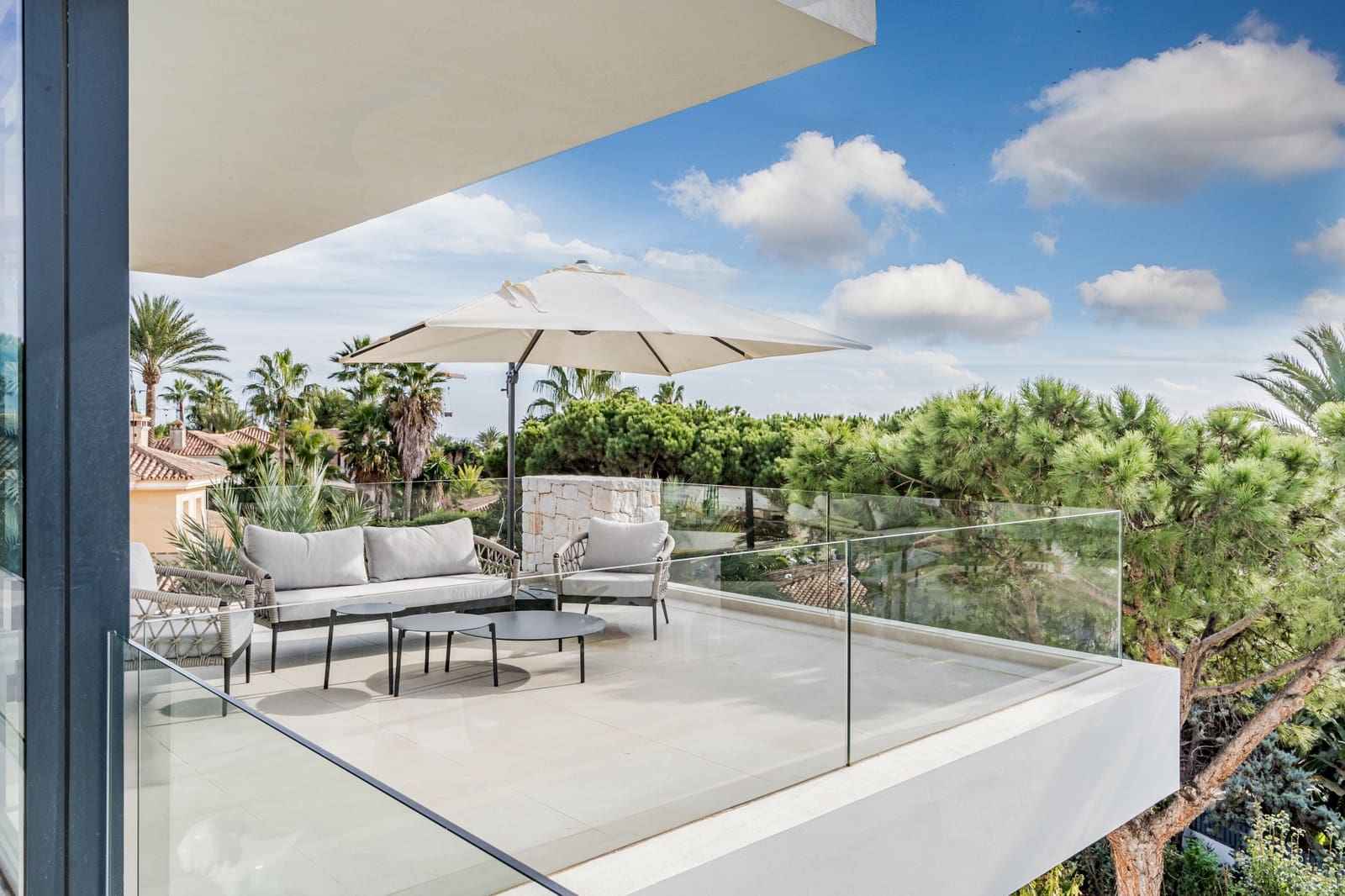 6 sypialnia Willa na sprzedaż w Marbella z basenem garażem - 6 250 000 € (Ref: 9735389)