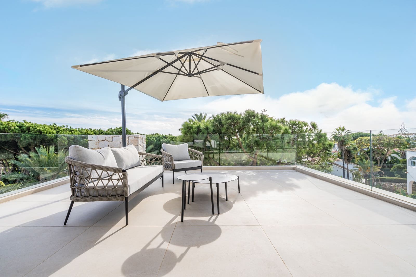 6 sypialnia Willa na sprzedaż w Marbella z basenem garażem - 6 250 000 € (Ref: 9735389)