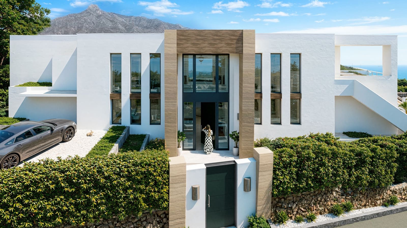 6 bedroom Villa for sale in Nueva Andalucia with pool garage - € 9,450,000 (Ref: 9738386)