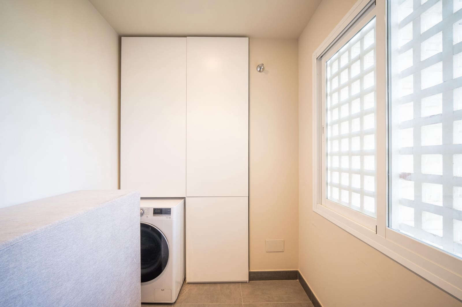 2 slaapkamer Appartement te koop in Marbella met zwembad garage - € 2.600.000 (Ref: 9747744)