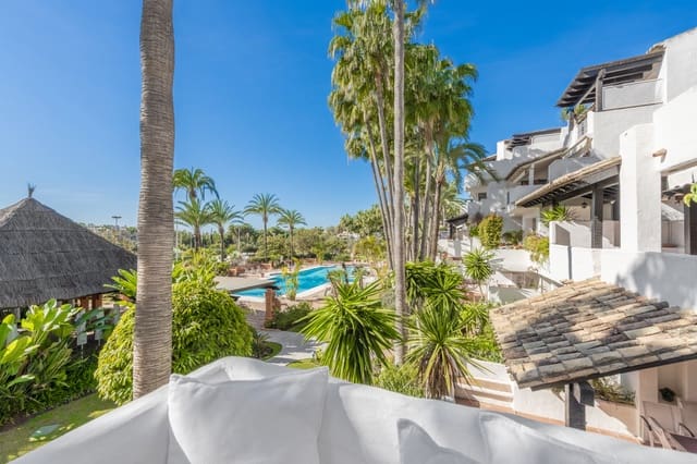 2 soverom Leilighet til salgs i Marbella med svømmebasseng garasje - € 2 600 000 (Ref: 9747744)
