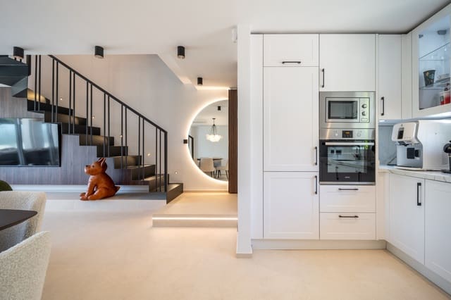 3 chambre Maison de Ville à vendre à Marbella avec piscine garage - 1 695 000 € (Ref: 9751832)