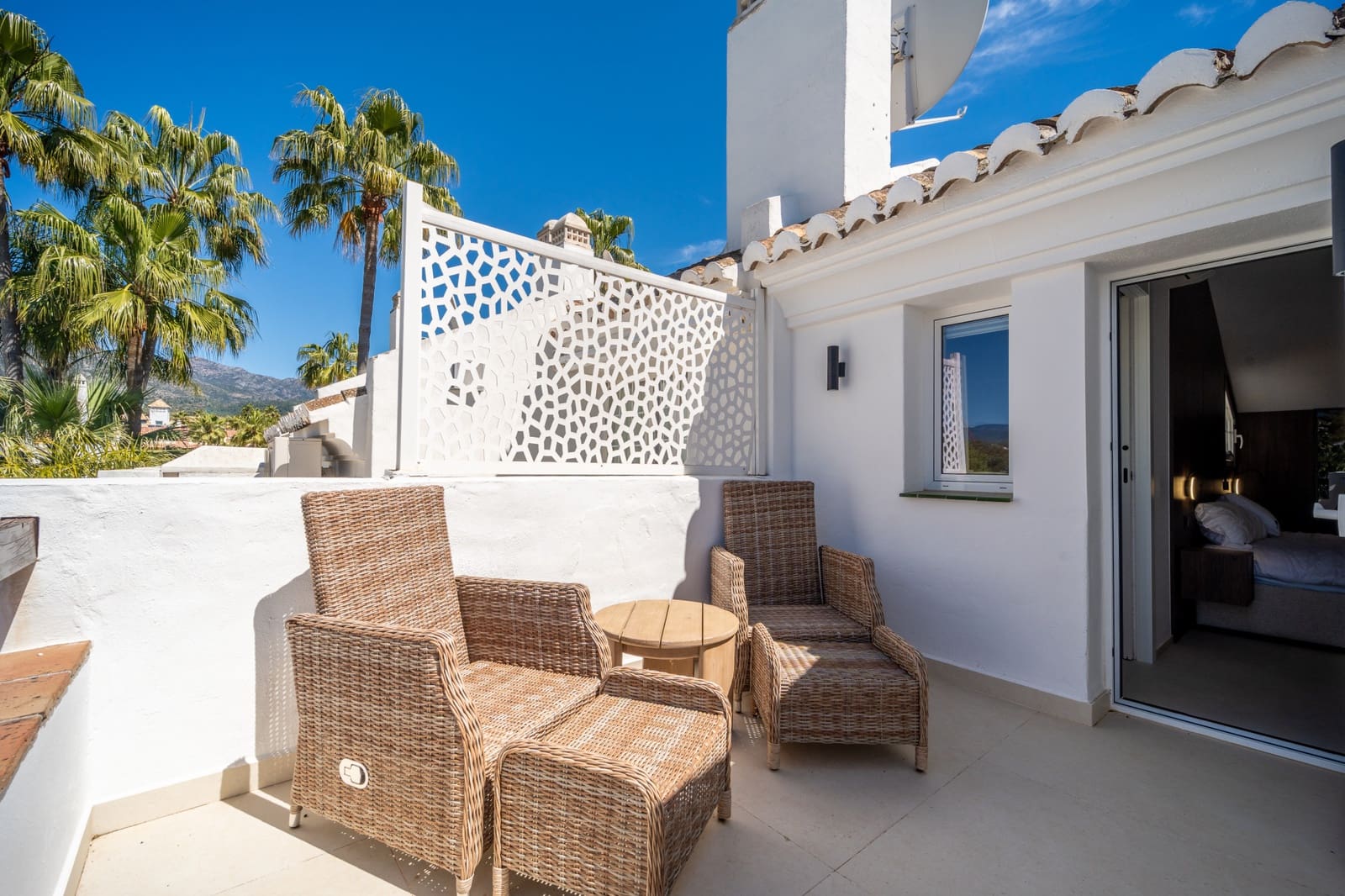 3 soveværelse Byhus til salg i Marbella med swimmingpool garage - € 1.695.000 (Ref: 9751832)