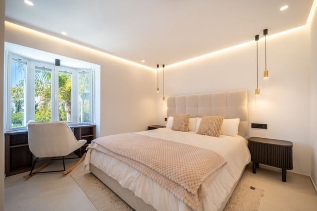 3 soveværelse Byhus til salg i Marbella med swimmingpool garage - € 1.695.000 (Ref: 9751832)