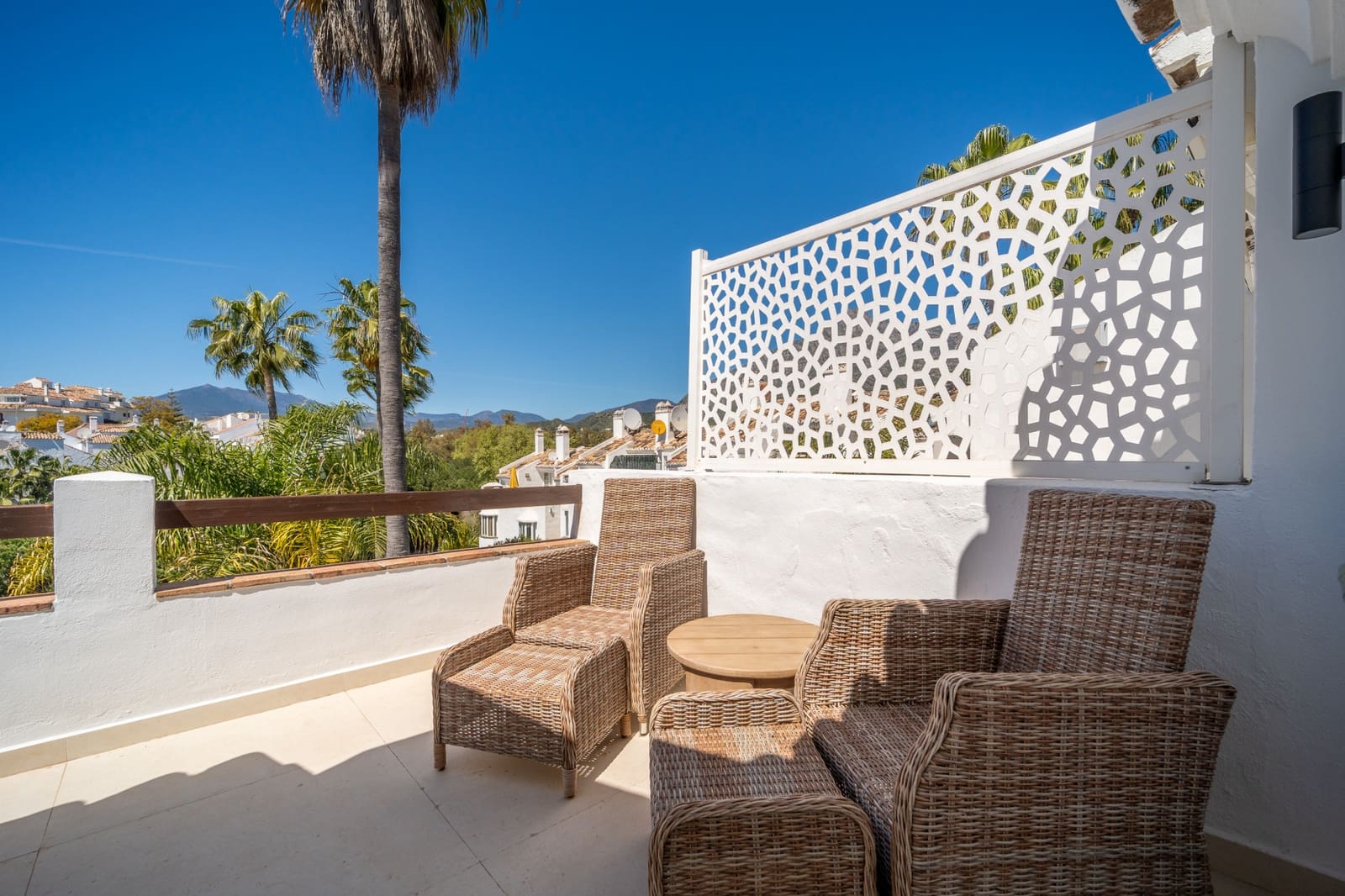 3 Zimmer Haus zu verkaufen in Marbella mit Pool Garage - 1.695.000 € (Ref: 9751832)
