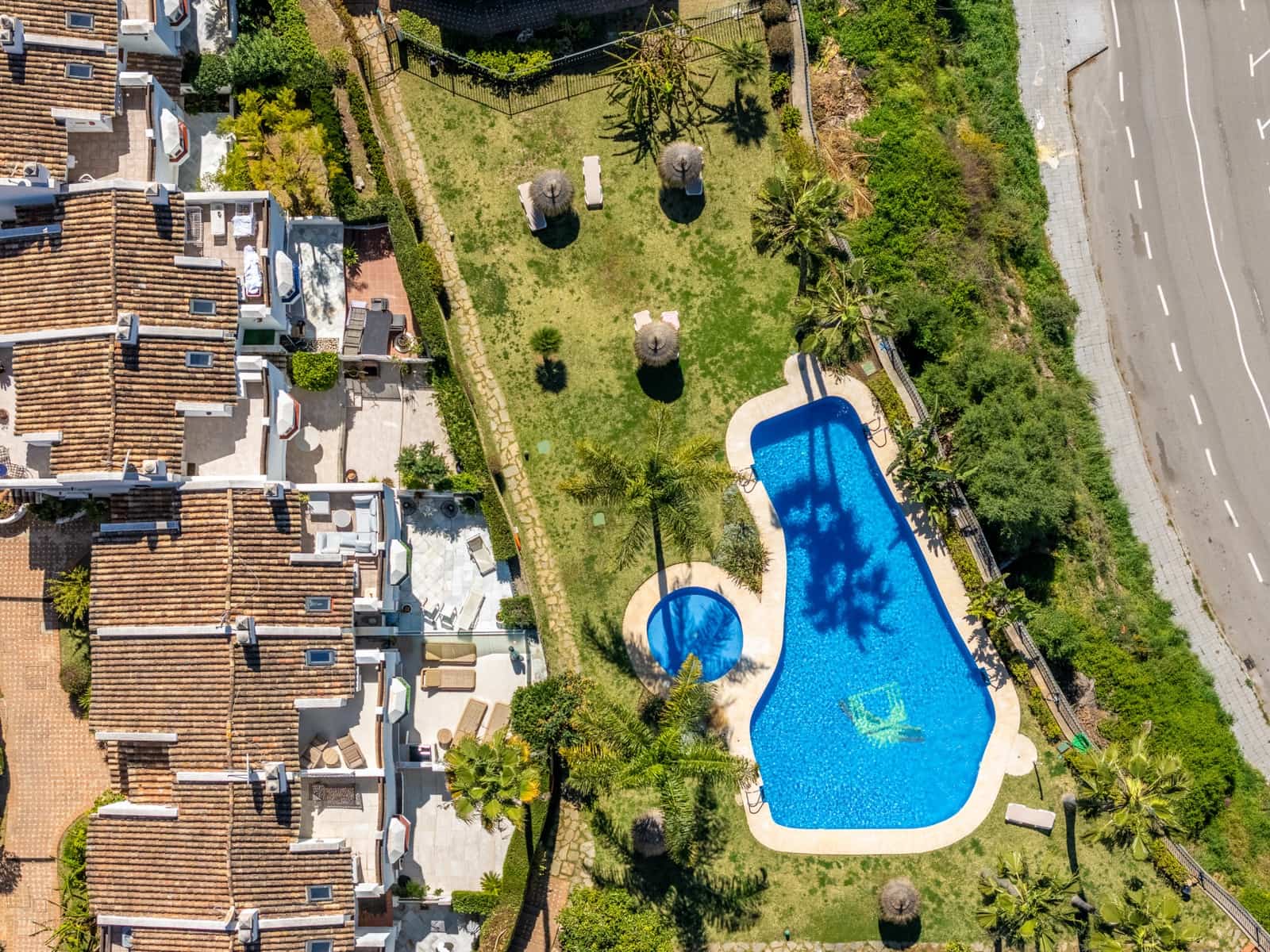 3 Zimmer Haus zu verkaufen in Marbella mit Pool Garage - 1.695.000 € (Ref: 9751832)