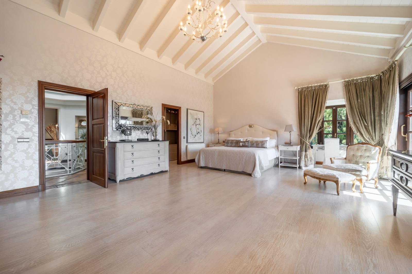 5 sypialnia Willa do wynajęcia w Marbella z basenem garażem - 15 000 € (Ref: 9752467)