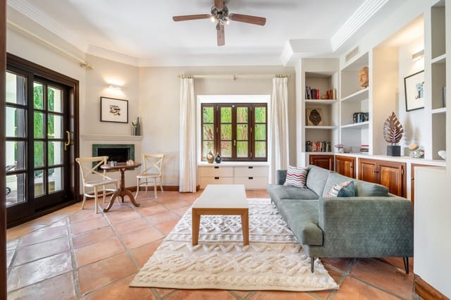 5 sypialnia Willa do wynajęcia w Marbella z basenem garażem - 15 000 € (Ref: 9752467)