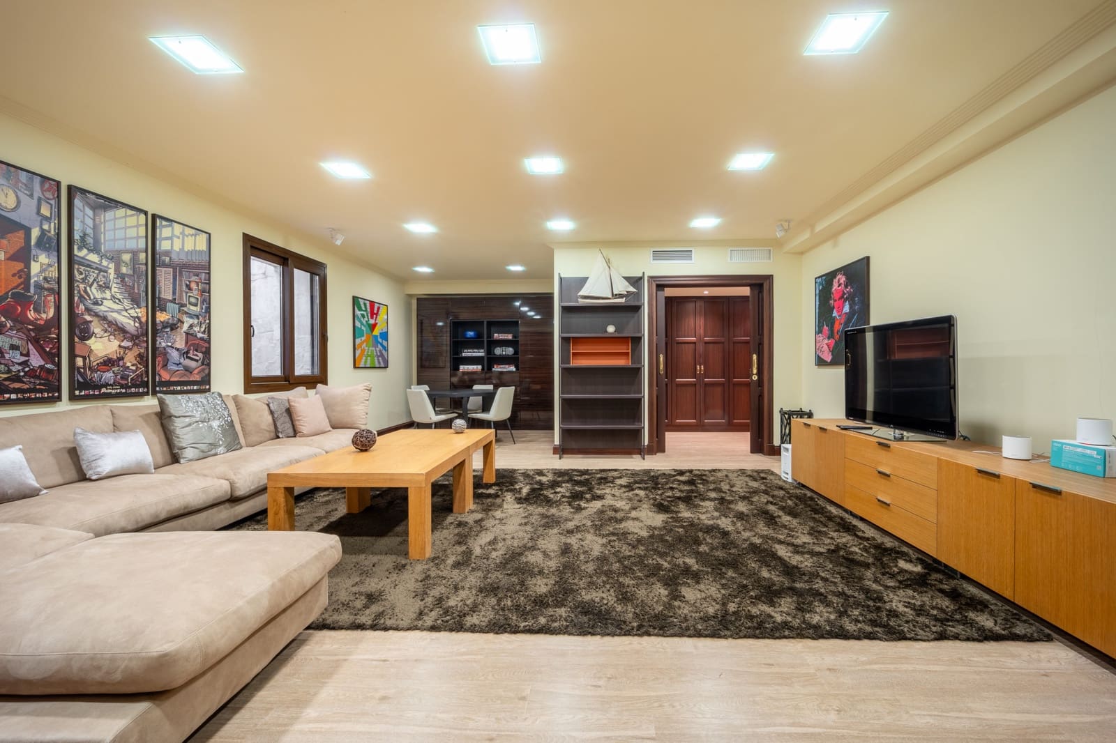 5 sypialnia Willa do wynajęcia w Marbella z basenem garażem - 15 000 € (Ref: 9752467)