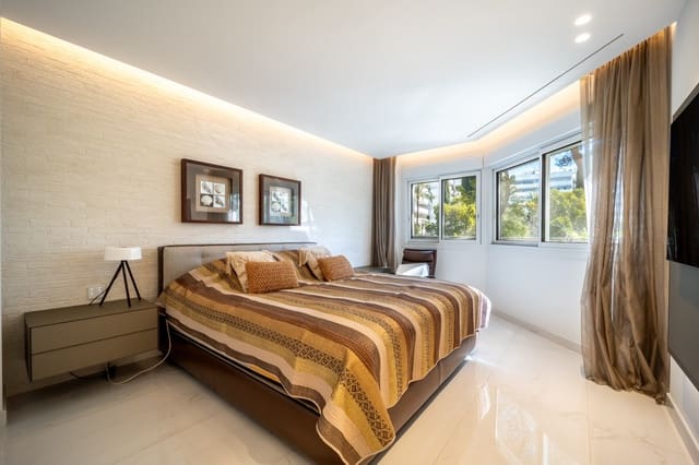 3 bedroom Apartment for sale in Marbella with pool garage - € 2,525,000 (Ref: 9755504)