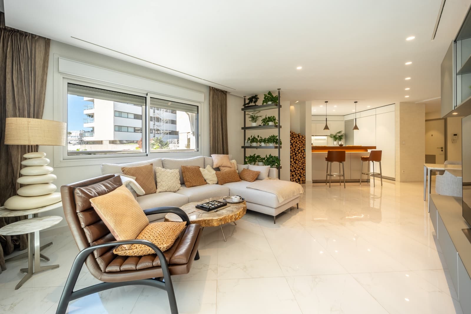 3 bedroom Apartment for sale in Marbella with pool garage - € 2,525,000 (Ref: 9755504)