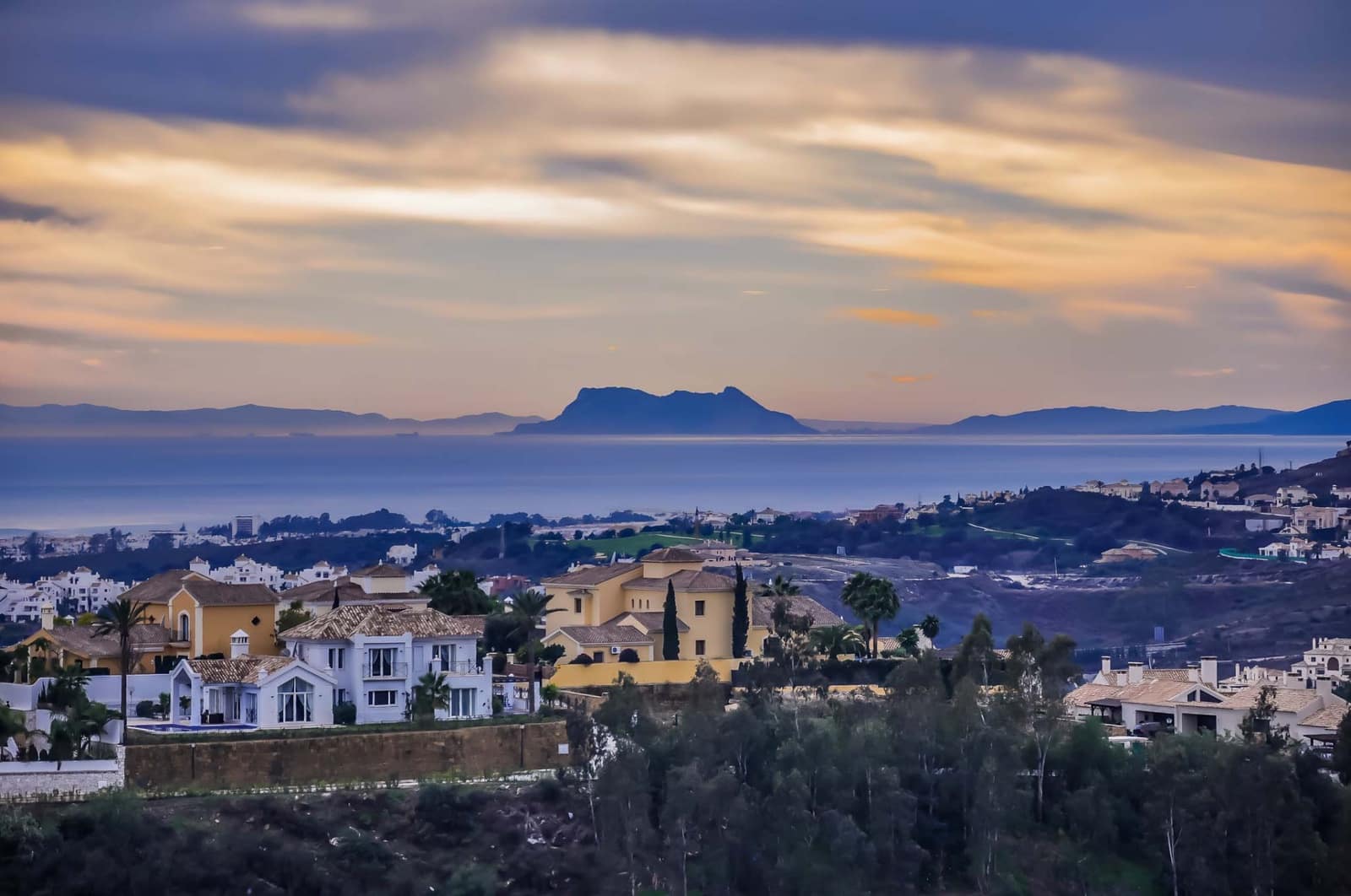 2 slaapkamer Penthouse te koop in Monte Halcones met zwembad garage - € 649.000 (Ref: 9758726)