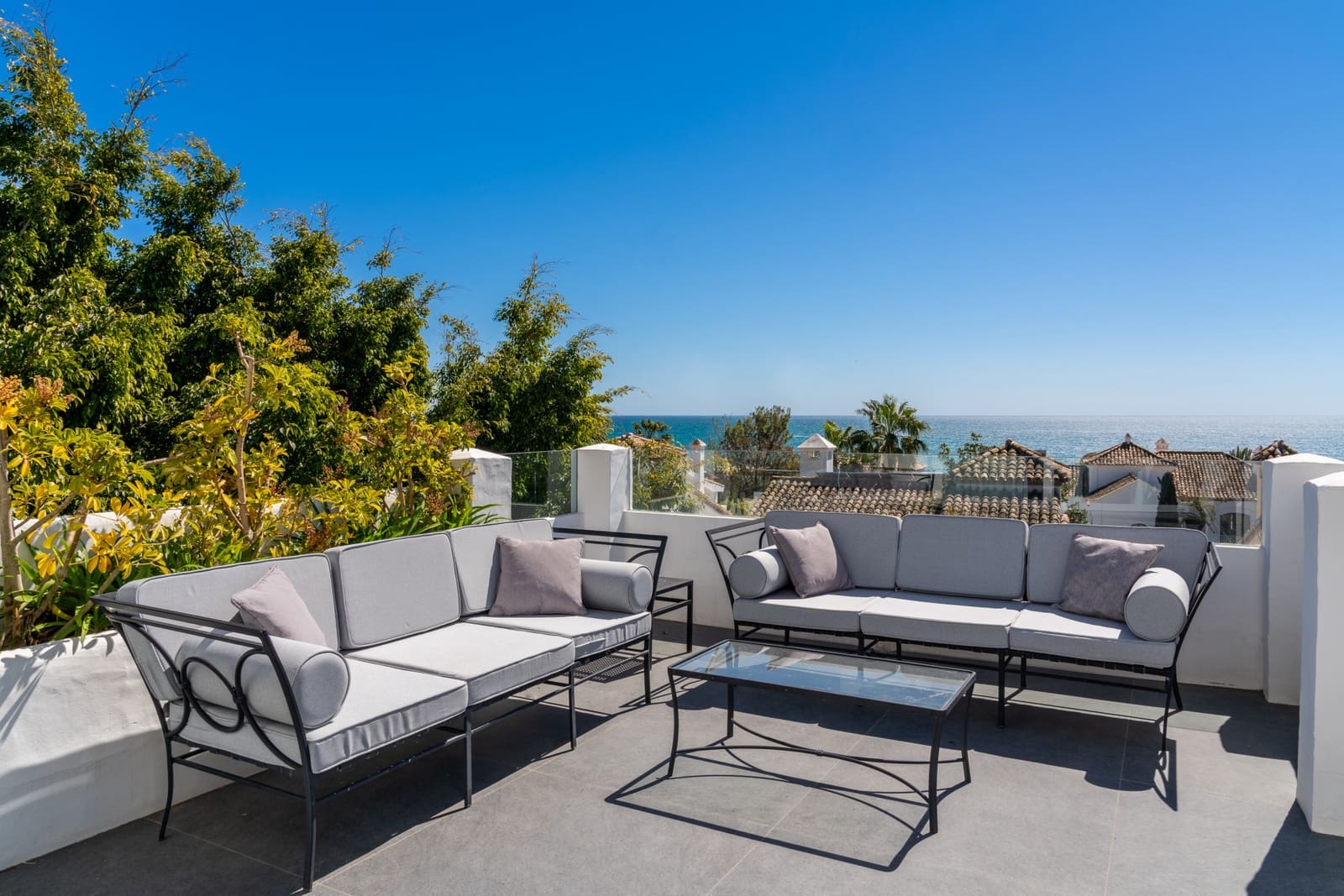 3 soverom Penthouse til salgs i Marbella med svømmebasseng garasje - € 6 450 000 (Ref: 9770408)